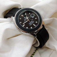 Most Selling Yacht Master Men's Watch - Free Black Aura Watch