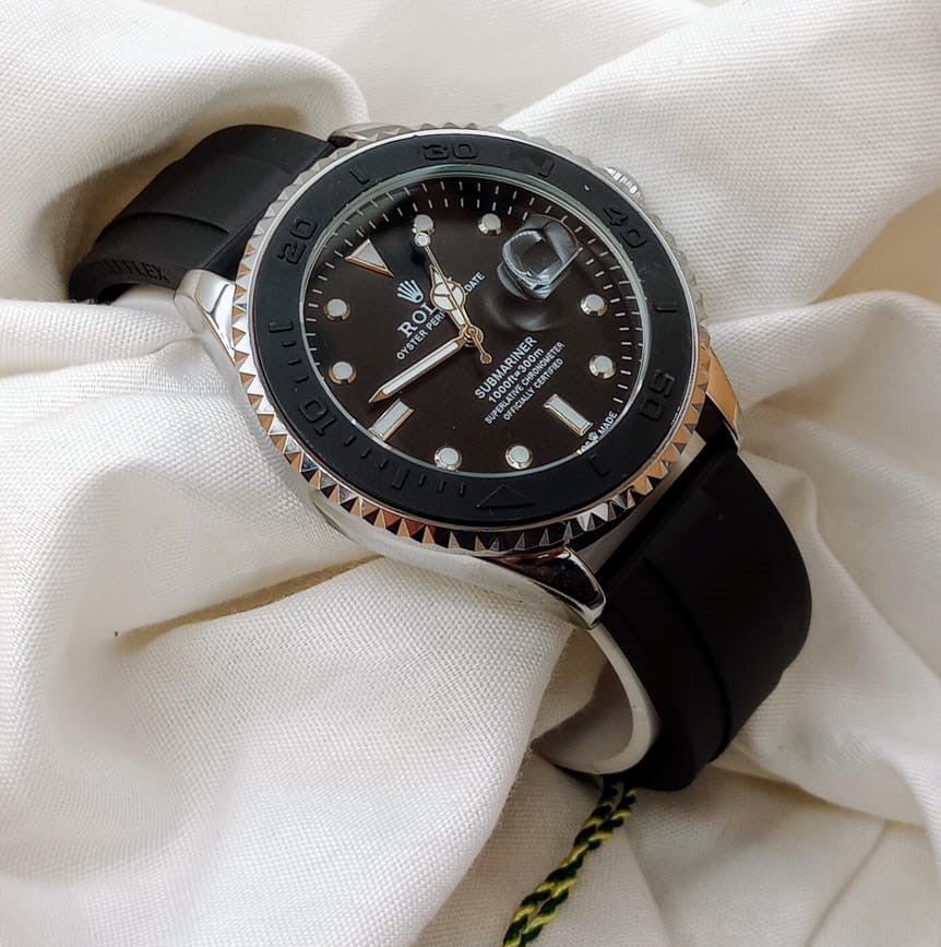 Most Selling Yacht Master Men's Watch - Free Black Aura Watch